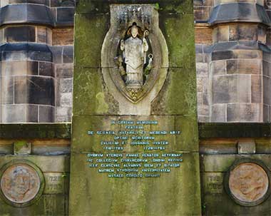 Glasgow University memorial